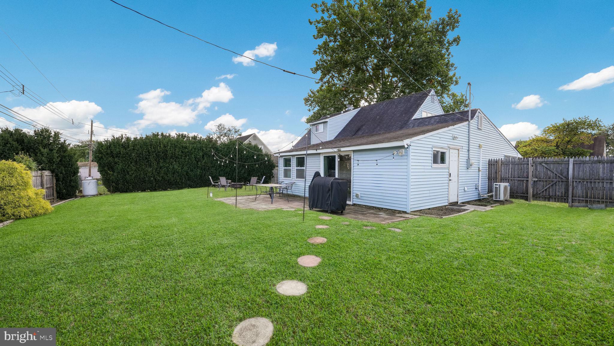 21 Canary Road Levittown, PA 19057 - Photo 27 of 33