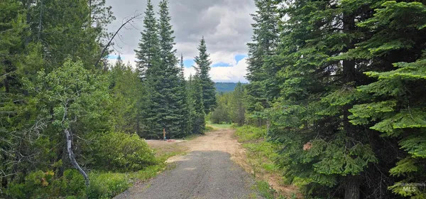 $299,900 | 23 Sawtooth Loop, Cascade, ID 83611