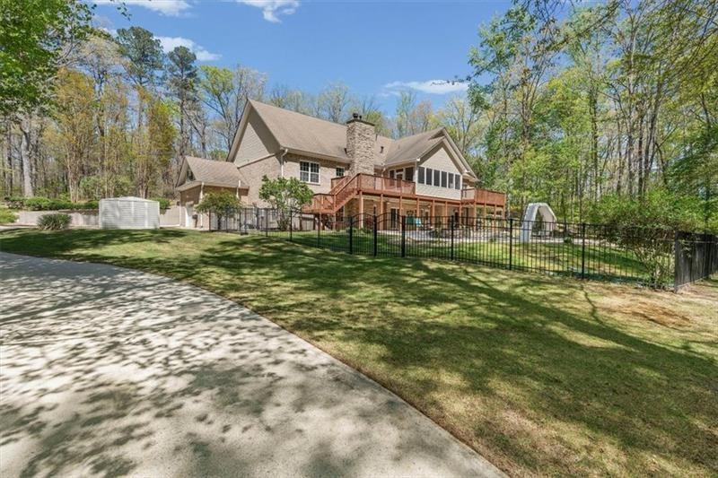 8878 Brewer Road Douglasville, GA 30134 - Photo 4 of 51 Gallery Image 4