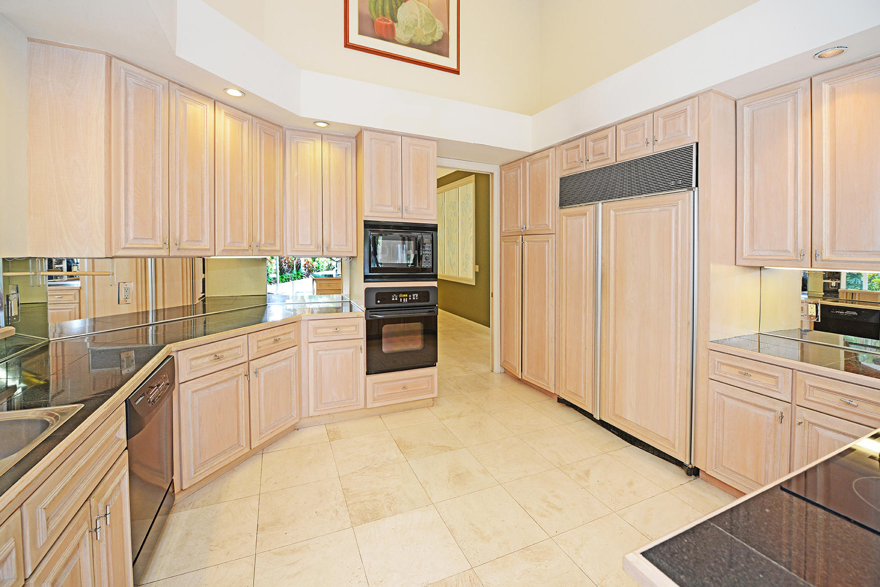 21730 Frontenac Court Boca Raton, FL 33433 - Photo 11 of 41 Kitchen