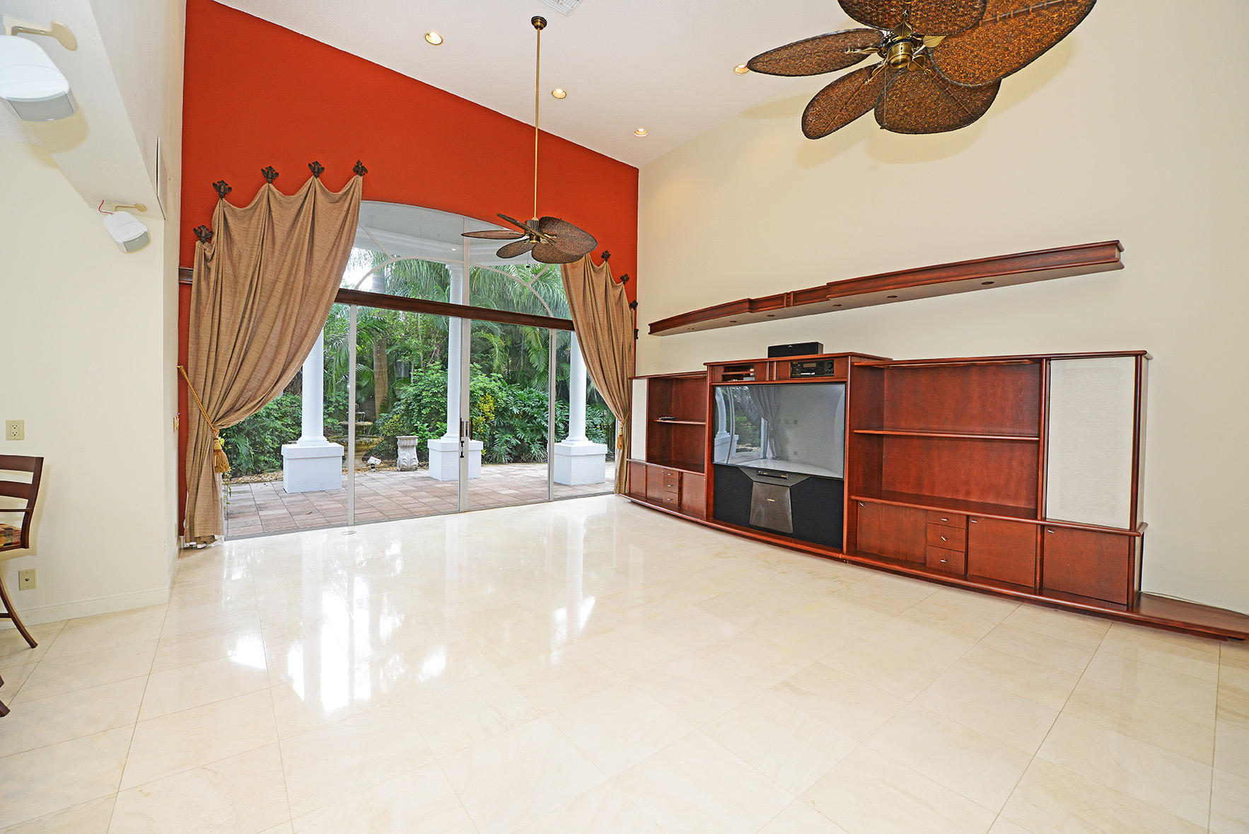 21730 Frontenac Court Boca Raton, FL 33433 - Photo 15 of 41 Family Room