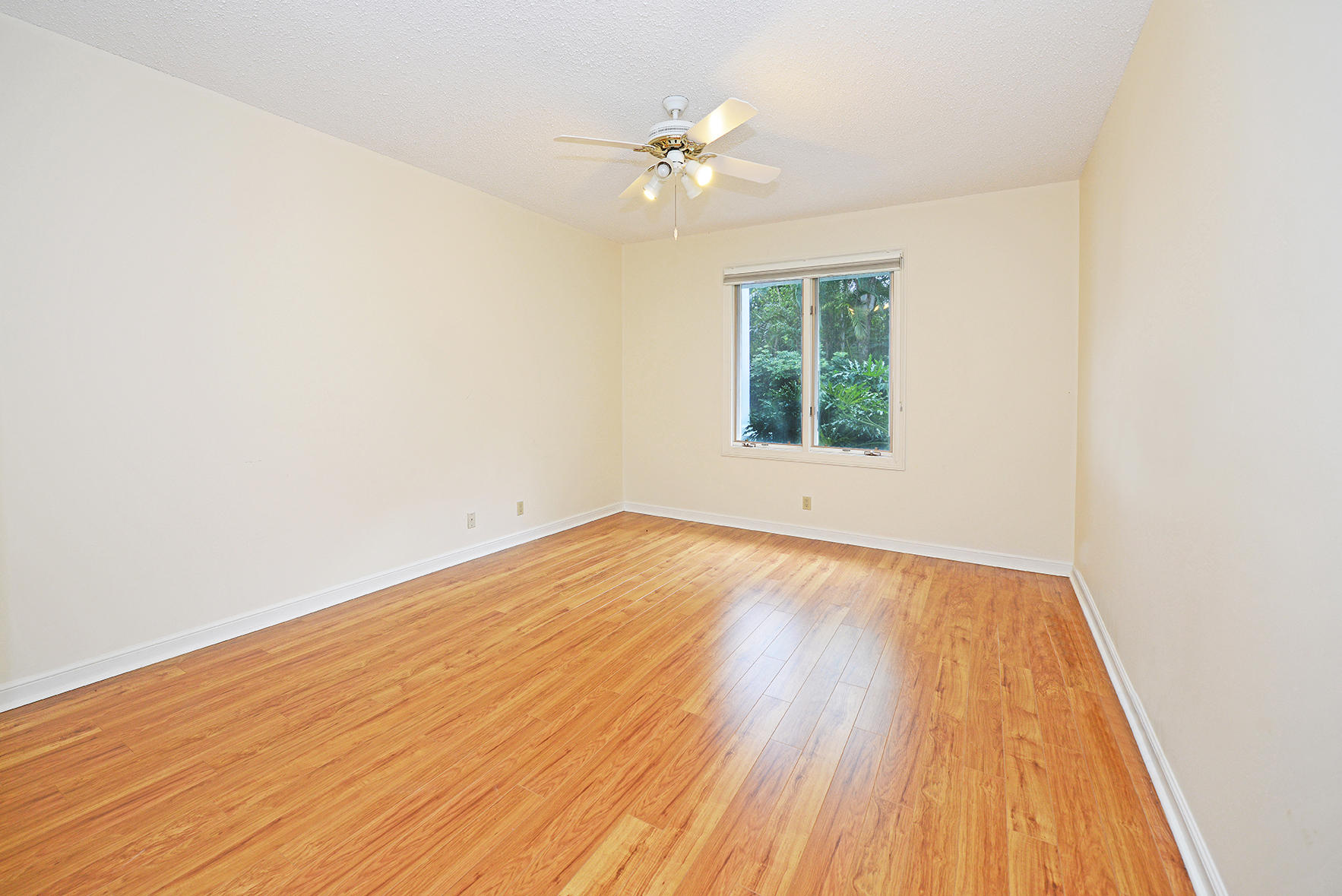 21730 Frontenac Court Boca Raton, FL 33433 - Photo 24 of 41 Guest Bedroom
