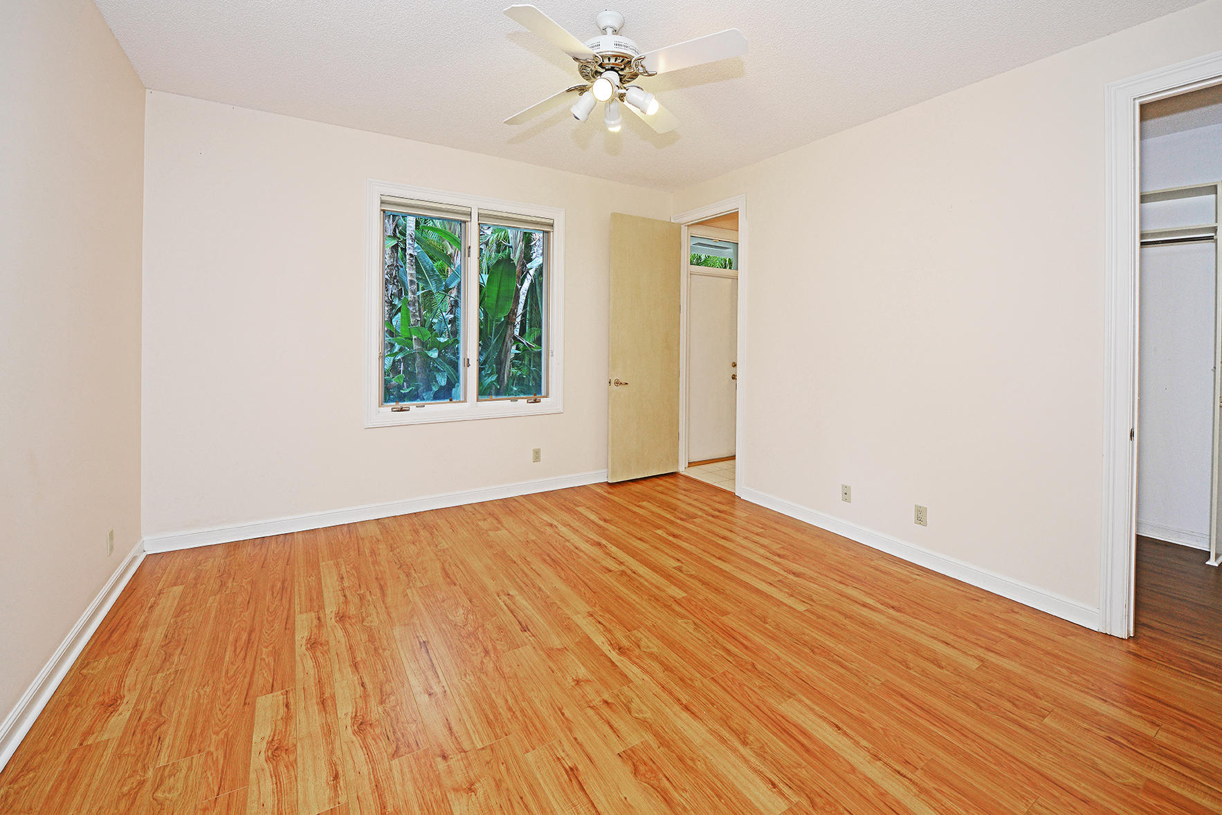 21730 Frontenac Court Boca Raton, FL 33433 - Photo 26 of 41 Guest Bedroom
