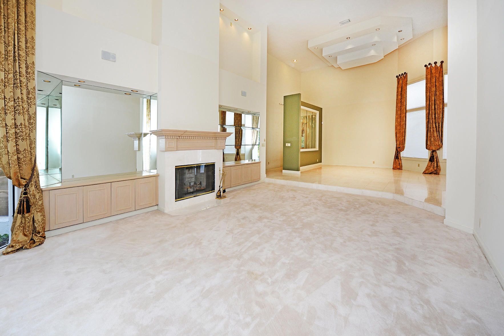 21730 Frontenac Court Boca Raton, FL 33433 - Photo 8 of 41 Living Room