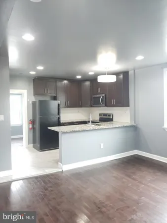 $1,250 | 5329 Woodland Avenue, Unit 2/REAR, Philadelphia, PA 19143