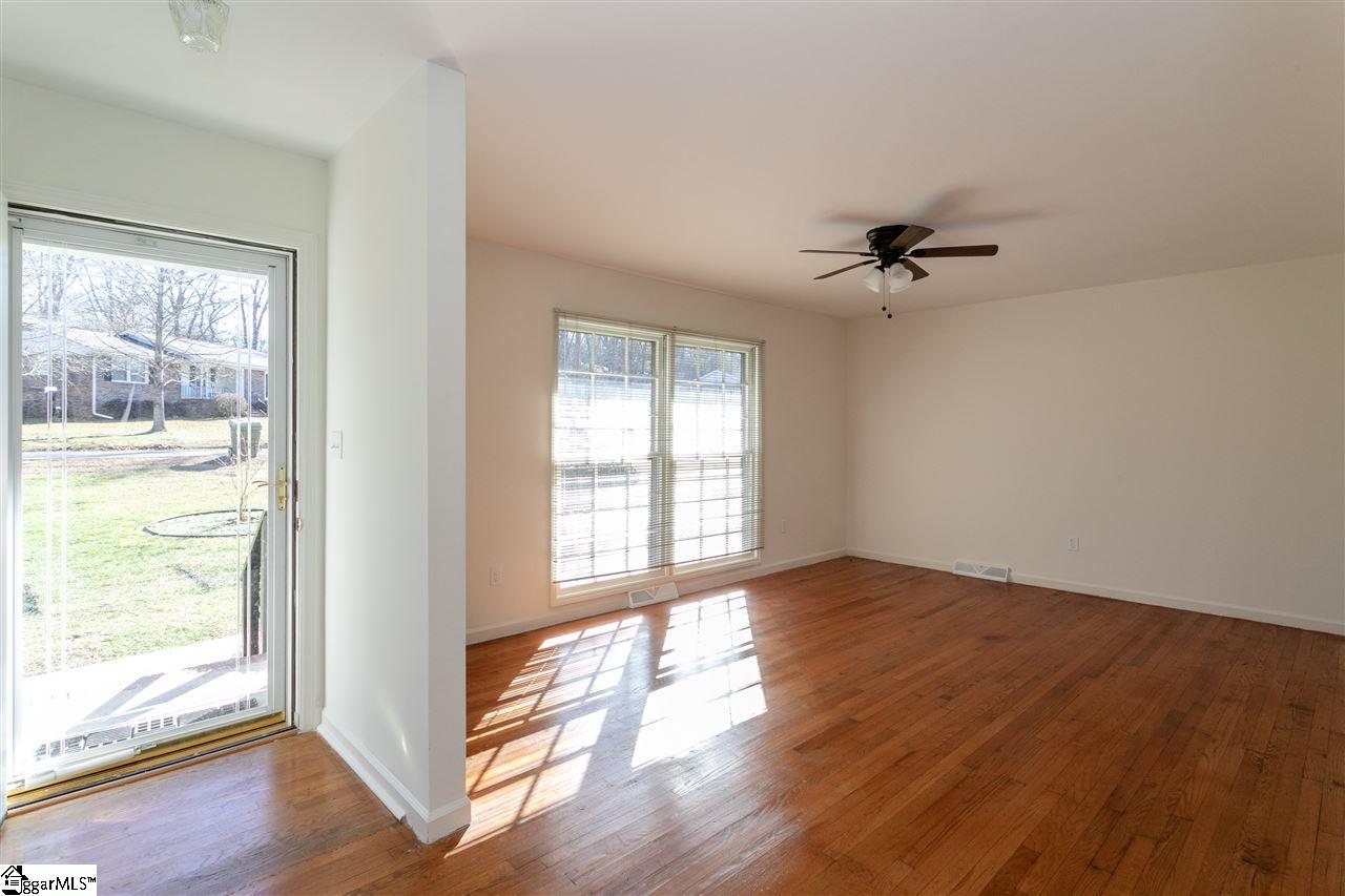 119 Montclair Road Mauldin, SC 29662 - Photo 2 of 18 Gallery Image 2
