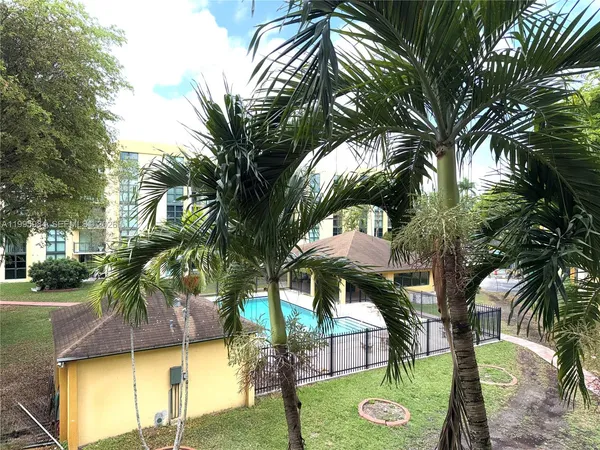 $219,000 | 11750 Southwest 18th Street, Unit 3141, Miami, FL 33175