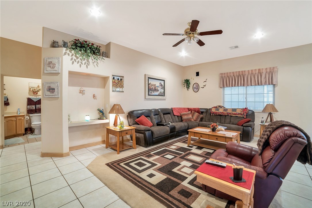 416 North Racetrack Road Henderson, NV 89015 - Photo 17 of 47 Gallery Image 17