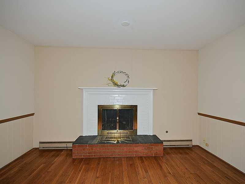 915 Lansdowne Road Indianapolis, IN 46234 - Photo 8 of 21 Gallery Image 8