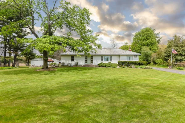 $399,800 | 30562 Highway 12, Niles, MI 49120