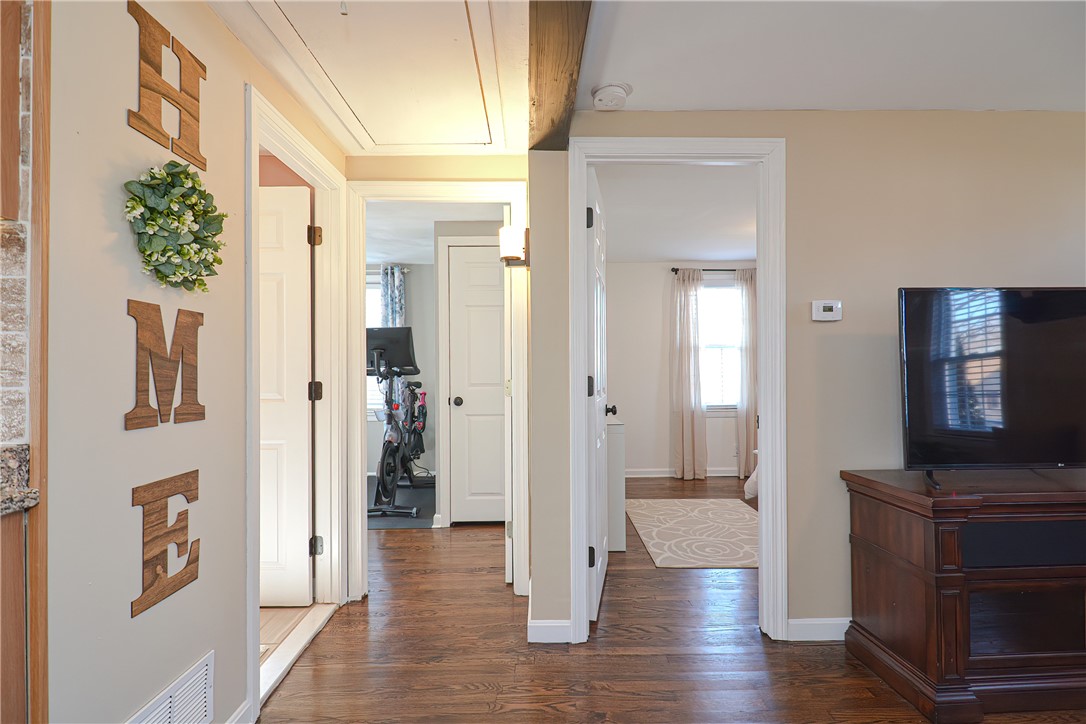 24 Largo Road Warwick, RI 02886 - Photo 13 of 31 Gallery Image 13