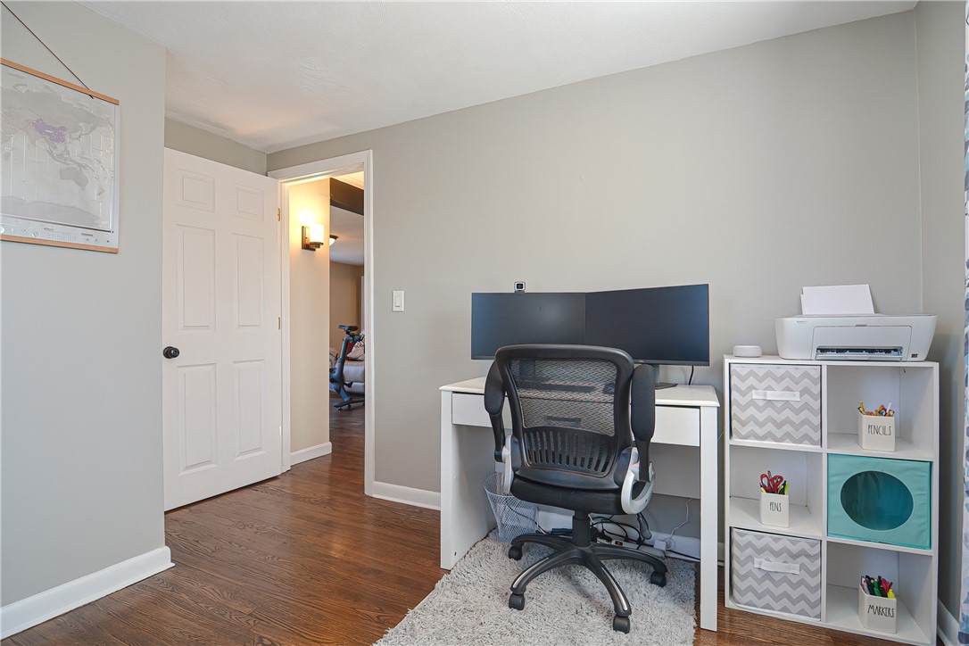 24 Largo Road Warwick, RI 02886 - Photo 21 of 31 Gallery Image 21