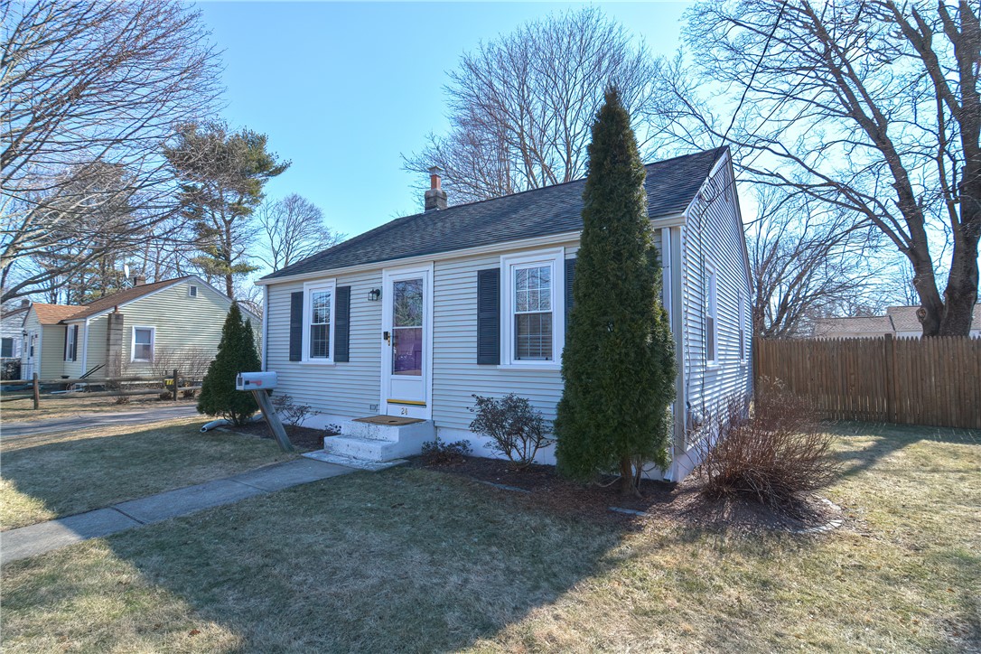 24 Largo Road Warwick, RI 02886 - Photo 26 of 31 Gallery Image 26