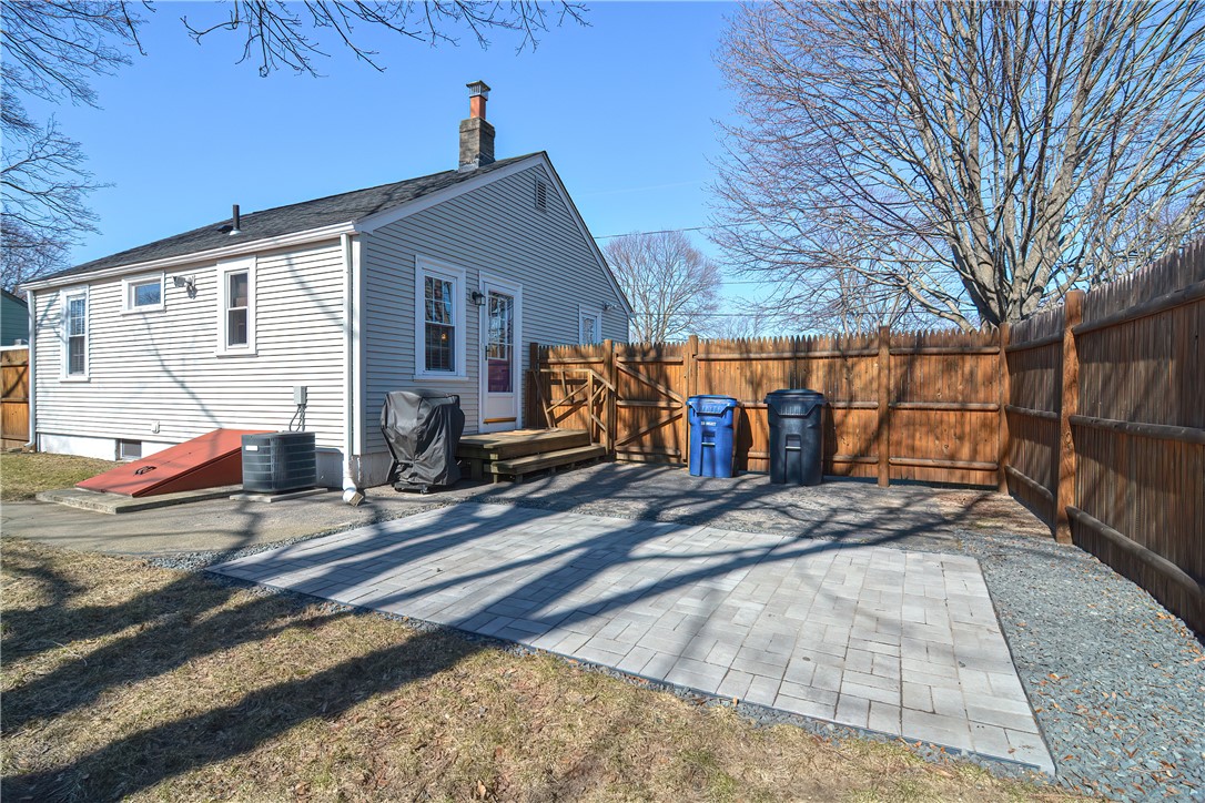 24 Largo Road Warwick, RI 02886 - Photo 27 of 31 Gallery Image 27