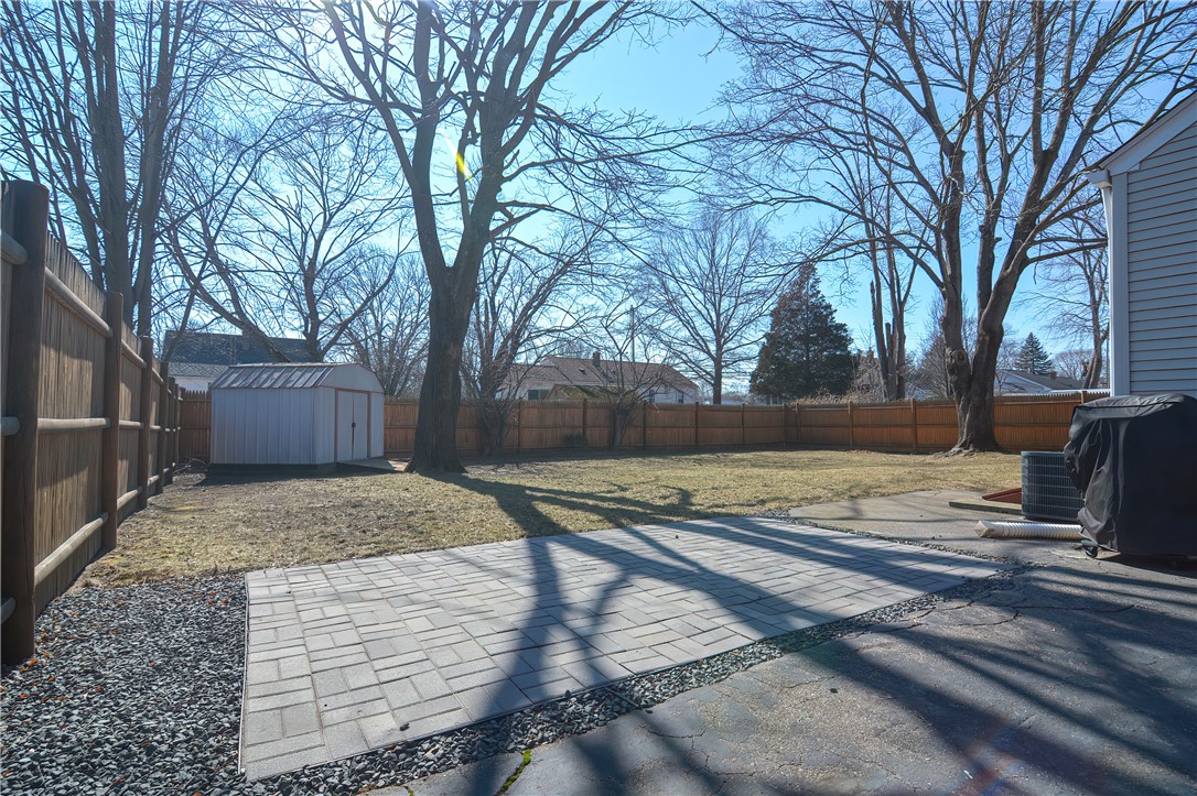 24 Largo Road Warwick, RI 02886 - Photo 28 of 31 Gallery Image 28