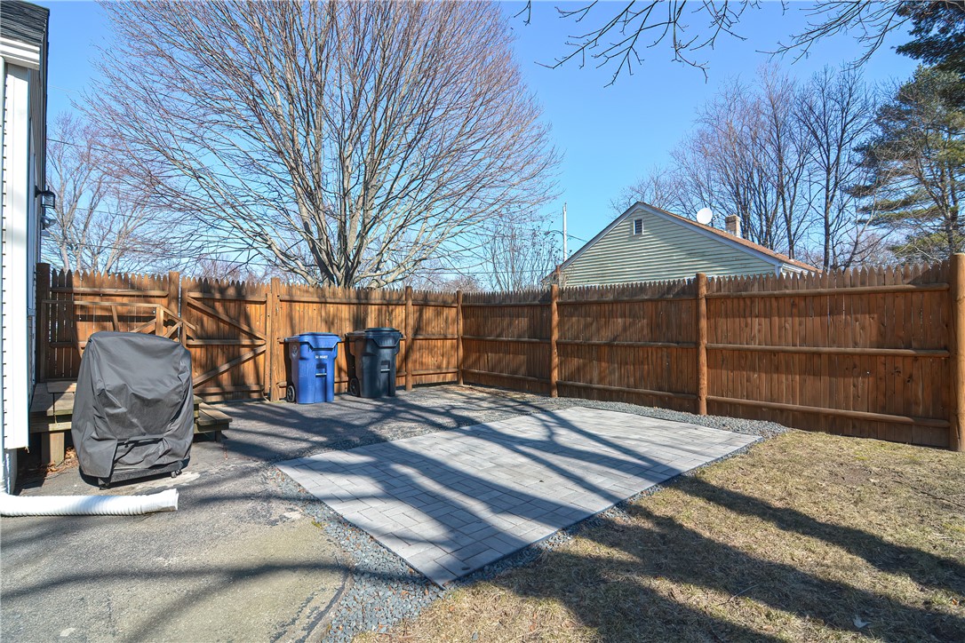 24 Largo Road Warwick, RI 02886 - Photo 29 of 31 Gallery Image 29