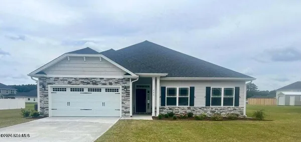 $368,800 | 192 Seashore Street, Grimesland, NC 27837
