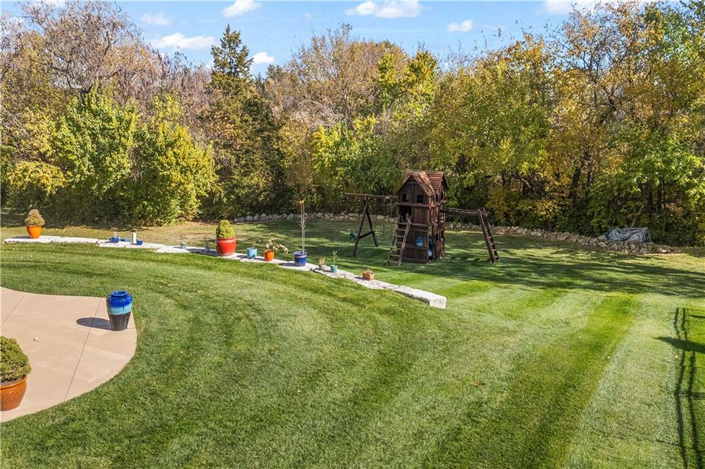 9425 Pinnacle Street Lenexa, KS 66220 - Photo 15 of 16