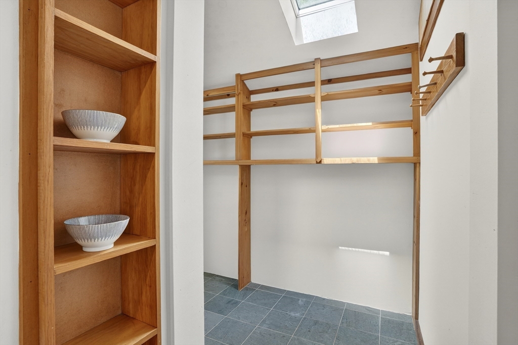 4 Rock Pond Road West Tisbury, MA 02568 - Photo 11 of 31