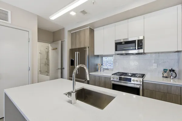 $219,900 | 1450 Townsend Street, Unit 7, Detroit, MI 48214