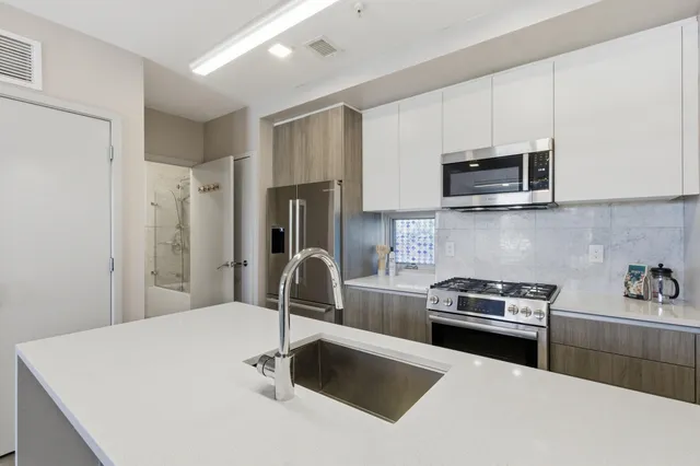 $260,000 | 1450 Townsend Street, Unit 7, Detroit, MI 48214