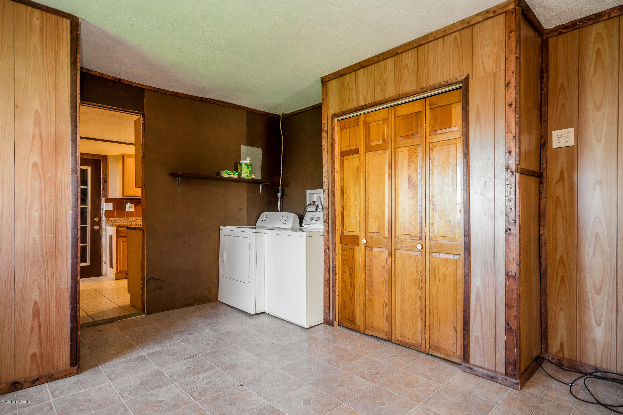 2127 Mink Run Road Frankfort, KY 40601 - Photo 16 of 19 2127 Mink Run Rd-23
