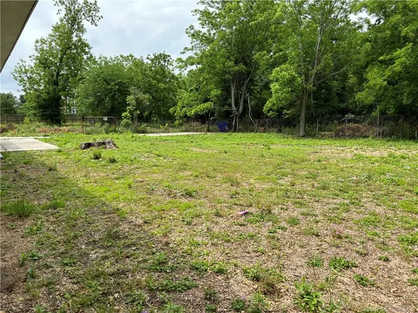 $500,000 | 3710 Nelson Road, Lake Charles, LA 70605