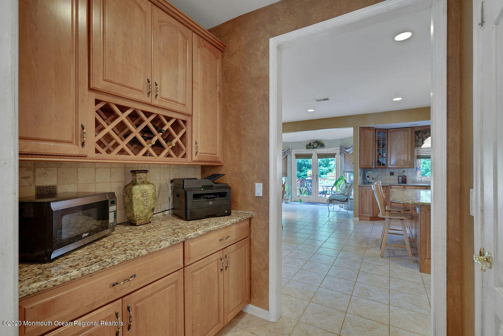 1727 Azure Drive Neptune, NJ 07753 - Photo 16 of 58 048_dsc03704