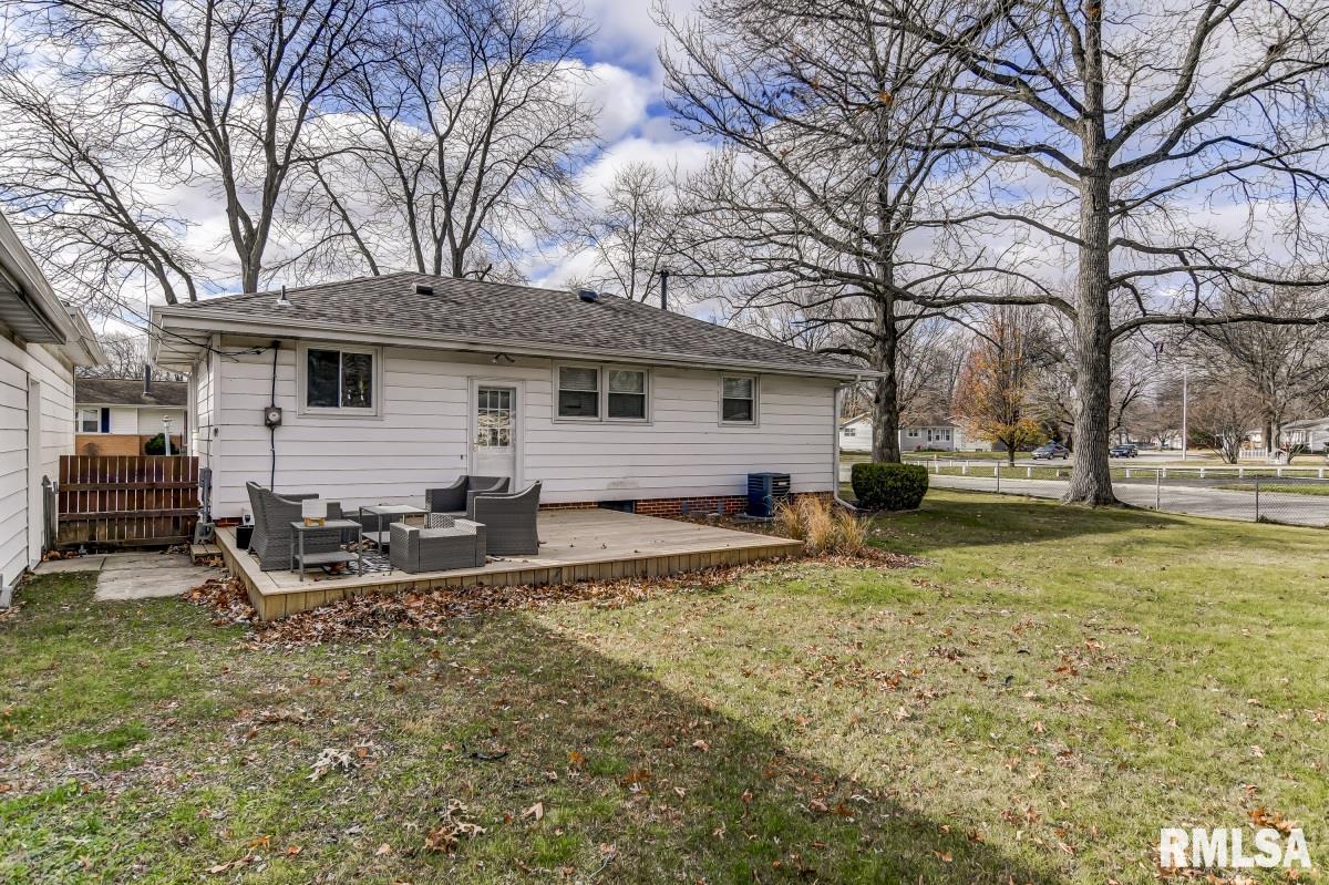 2701 Queensway Road Springfield, IL 62703 - Photo 3 of 8