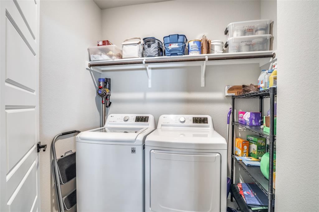6420 Trezevant Street Rowlett, TX 75089 - Photo 24 of 28 LG washer and dryer remain