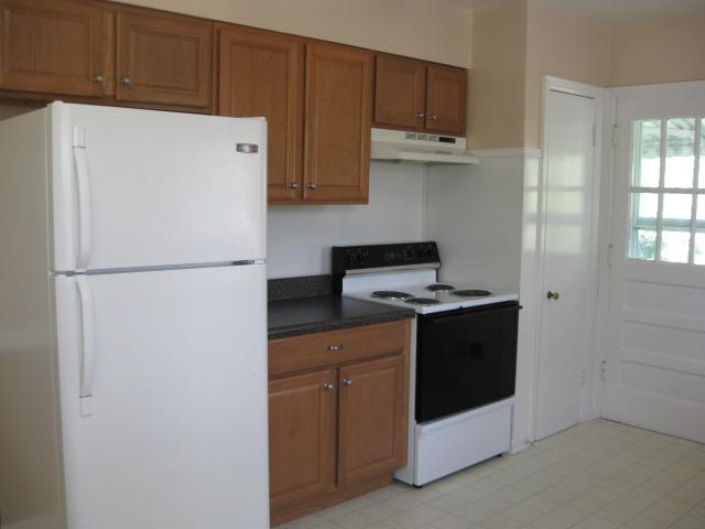 2405 Tillett Road Southwest Roanoke, VA 24015 - Photo 3 of 12 Listing Photo