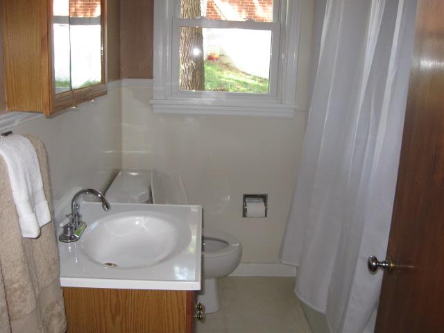 2405 Tillett Road Southwest Roanoke, VA 24015 - Photo 5 of 12 Listing Photo