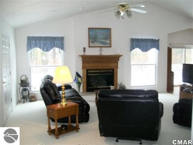 117 Chatham Road St. Louis, MI 48880 - Photo 7 of 21 1773531-6.JPG