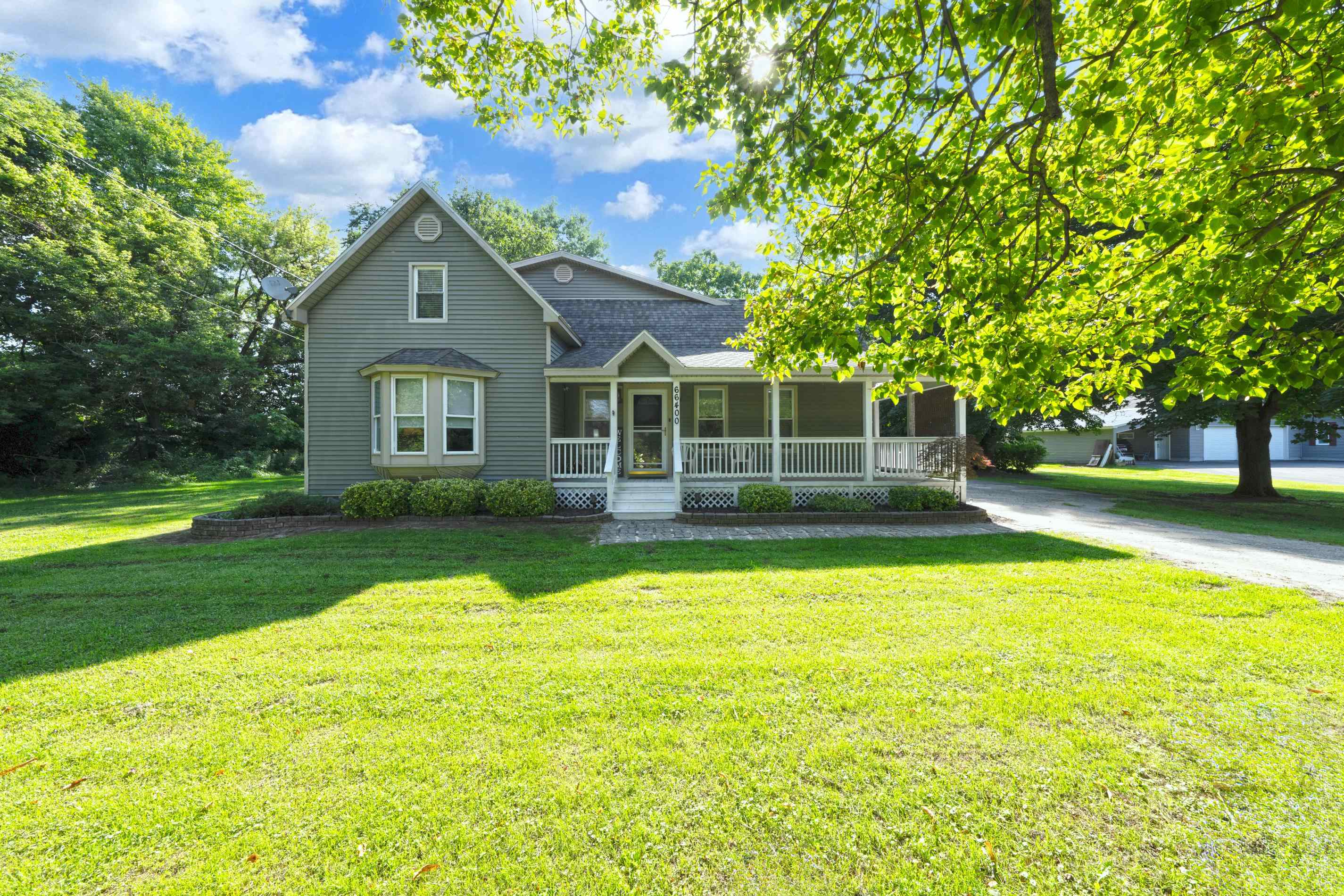 66400 Kuster Road New Haven, MI 48050 - Photo 5 of 49 50150552-5c13155e-626c-44d9-aeaf-1f2e671983ab.JPG