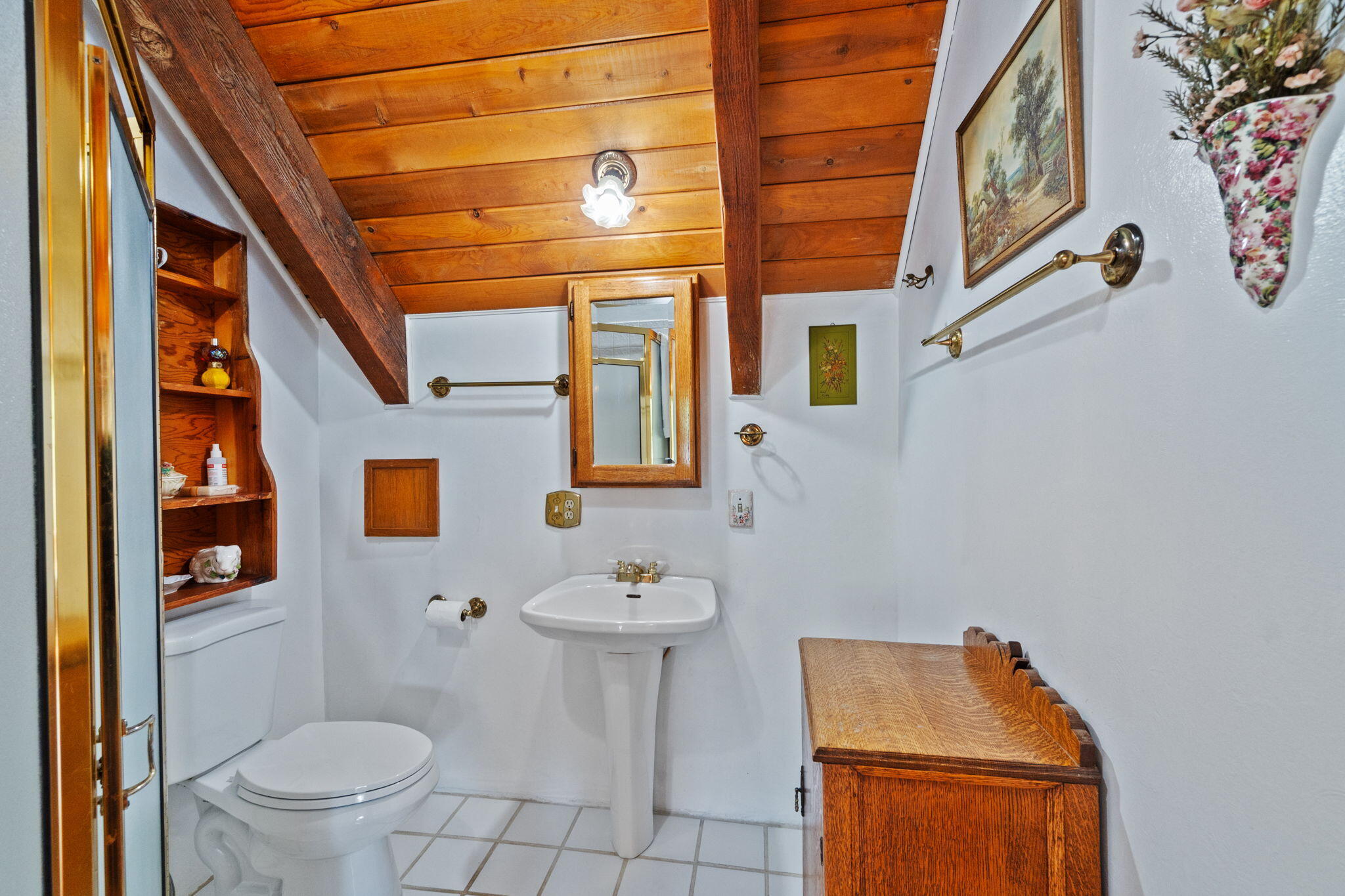 9728 Deschutes Road Palo Cedro, CA 96073 - Photo 24 of 69 Bathroom