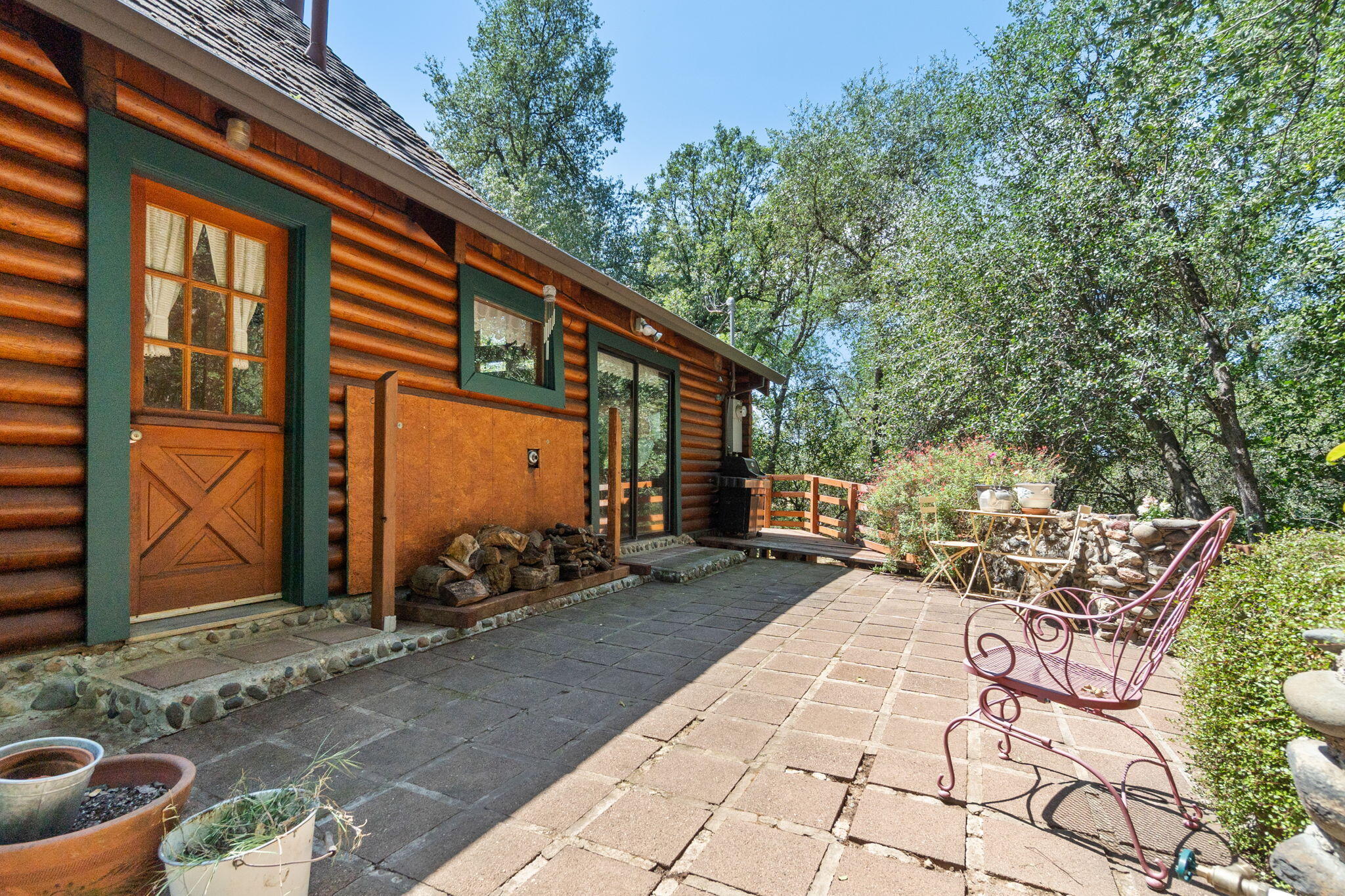 9728 Deschutes Road Palo Cedro, CA 96073 - Photo 43 of 69 Patio