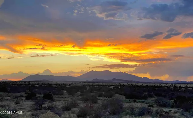 $2,390,785 | 12957 Mineshaft Trail, Flagstaff, AZ 86004