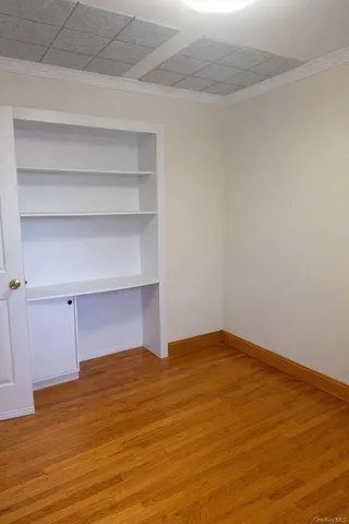 an empty room with closet