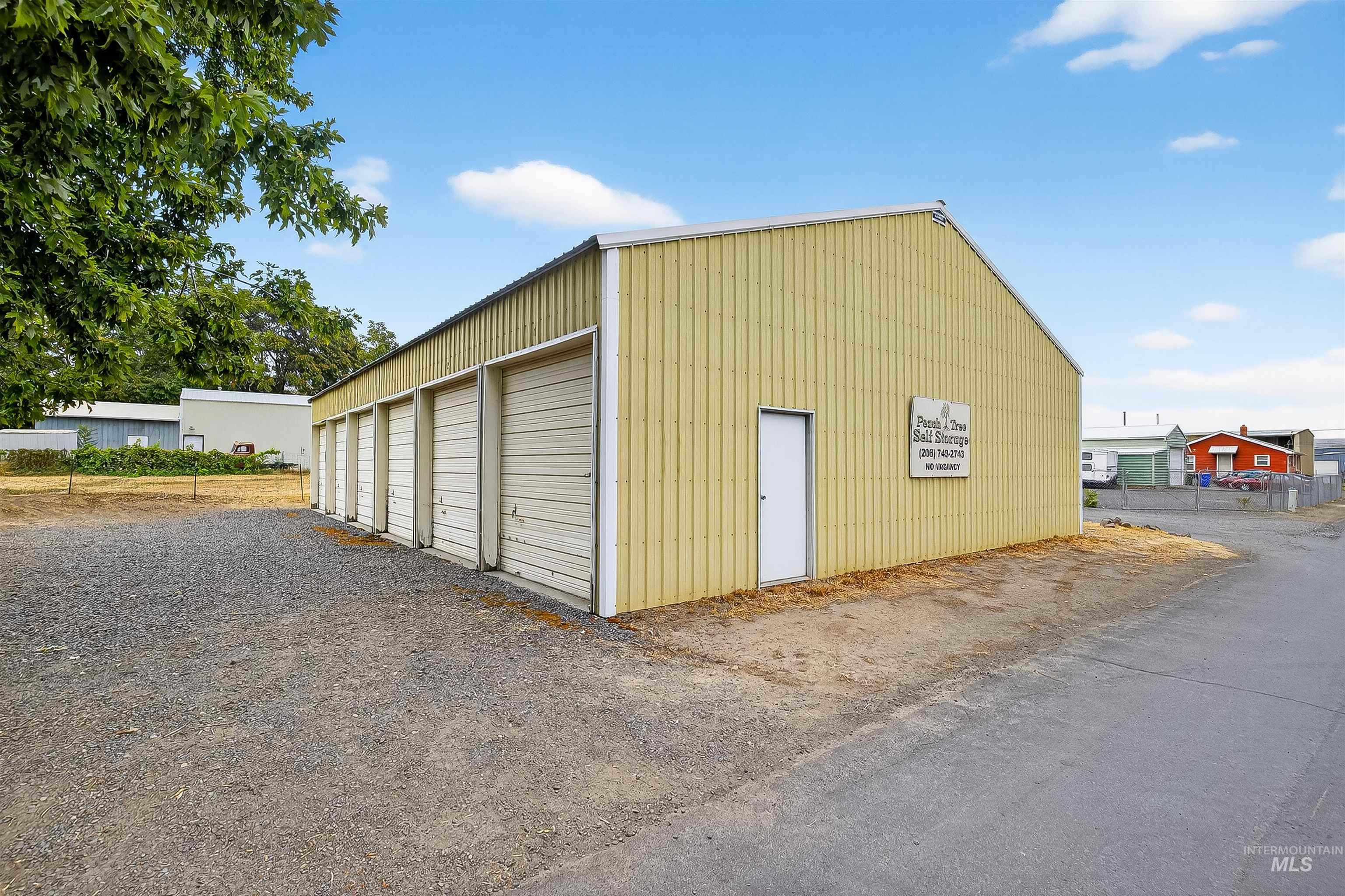 705 28th Street North Lewiston, ID 83501 - Photo 22 of 34 View of garage