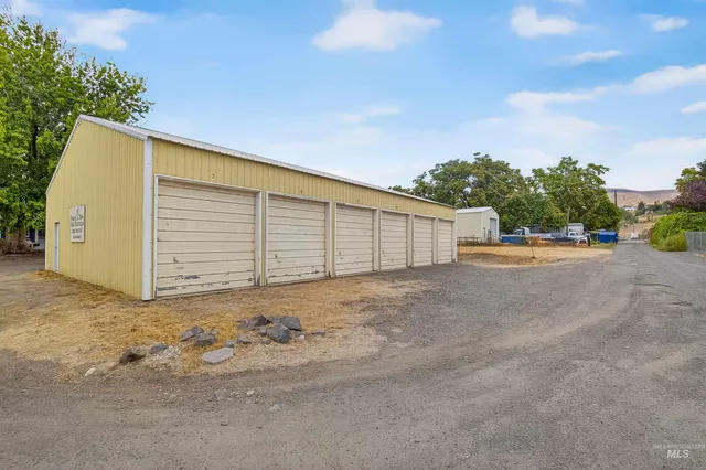 $375,000 | 705 28th Street North, Lewiston, ID 83501