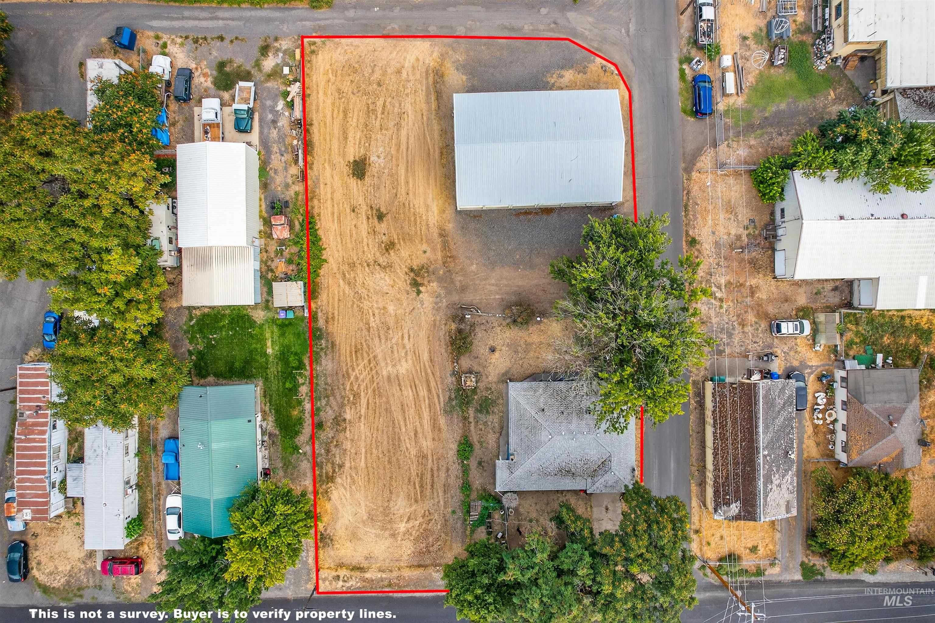 705 28th Street North Lewiston, ID 83501 - Photo 4 of 34 Aerial view of property and surrounding area with property boundaries highlighted