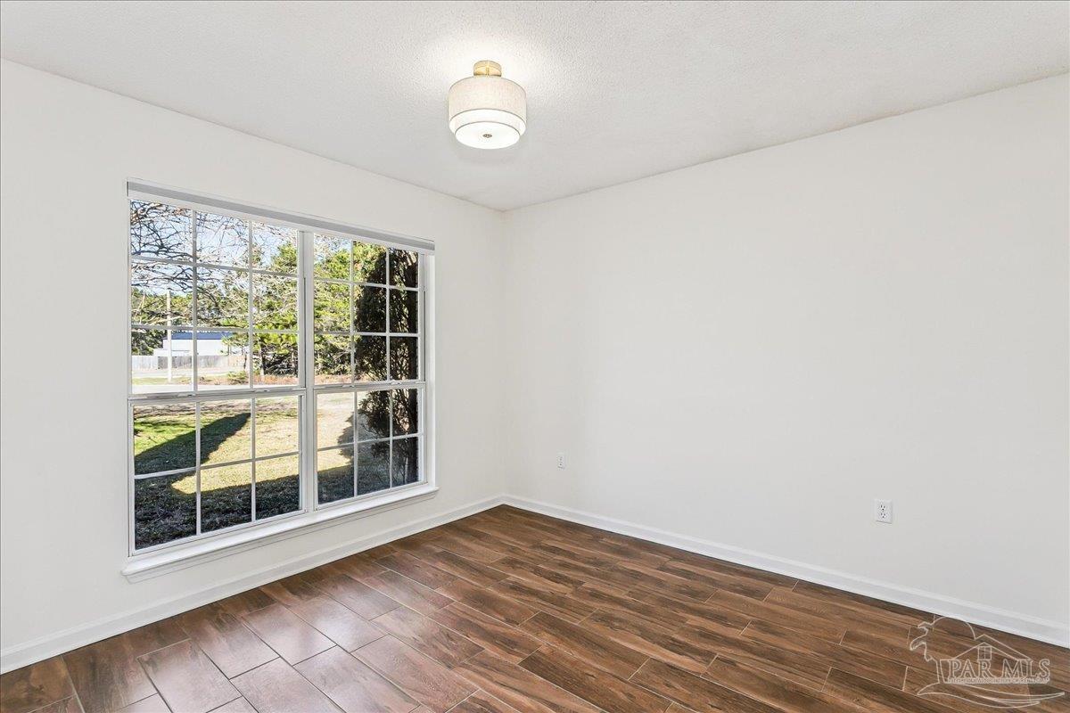 7605 Woodmont Road Navarre, FL 32566 - Photo 8 of 49 Gallery Image 8