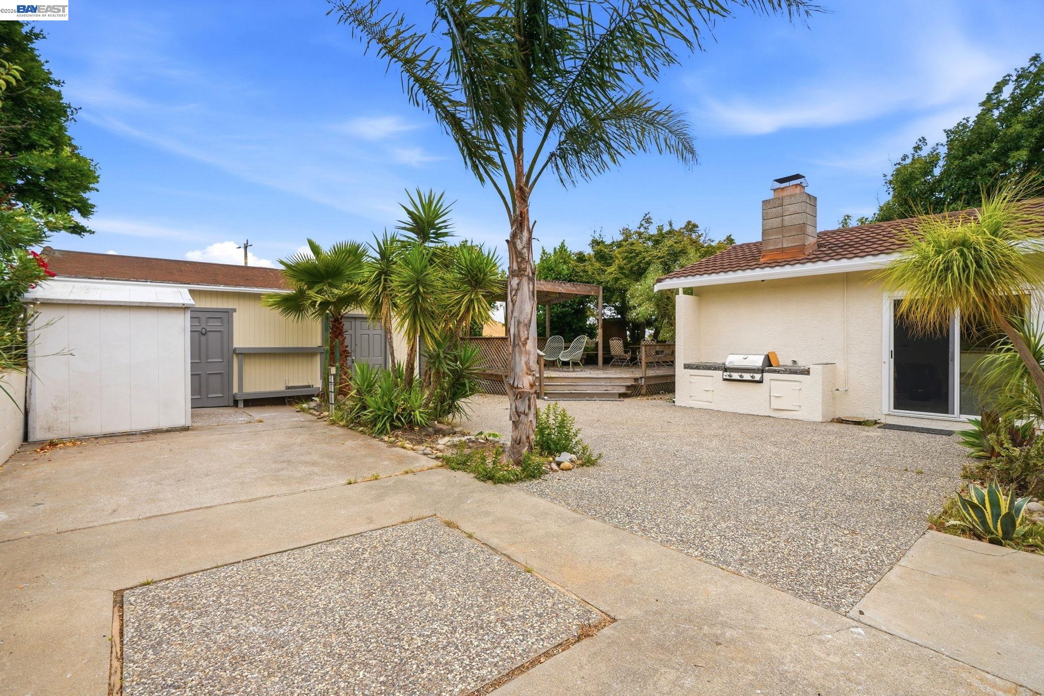 92 Welle Road Crockett, CA 94525 - Photo 32 of 54