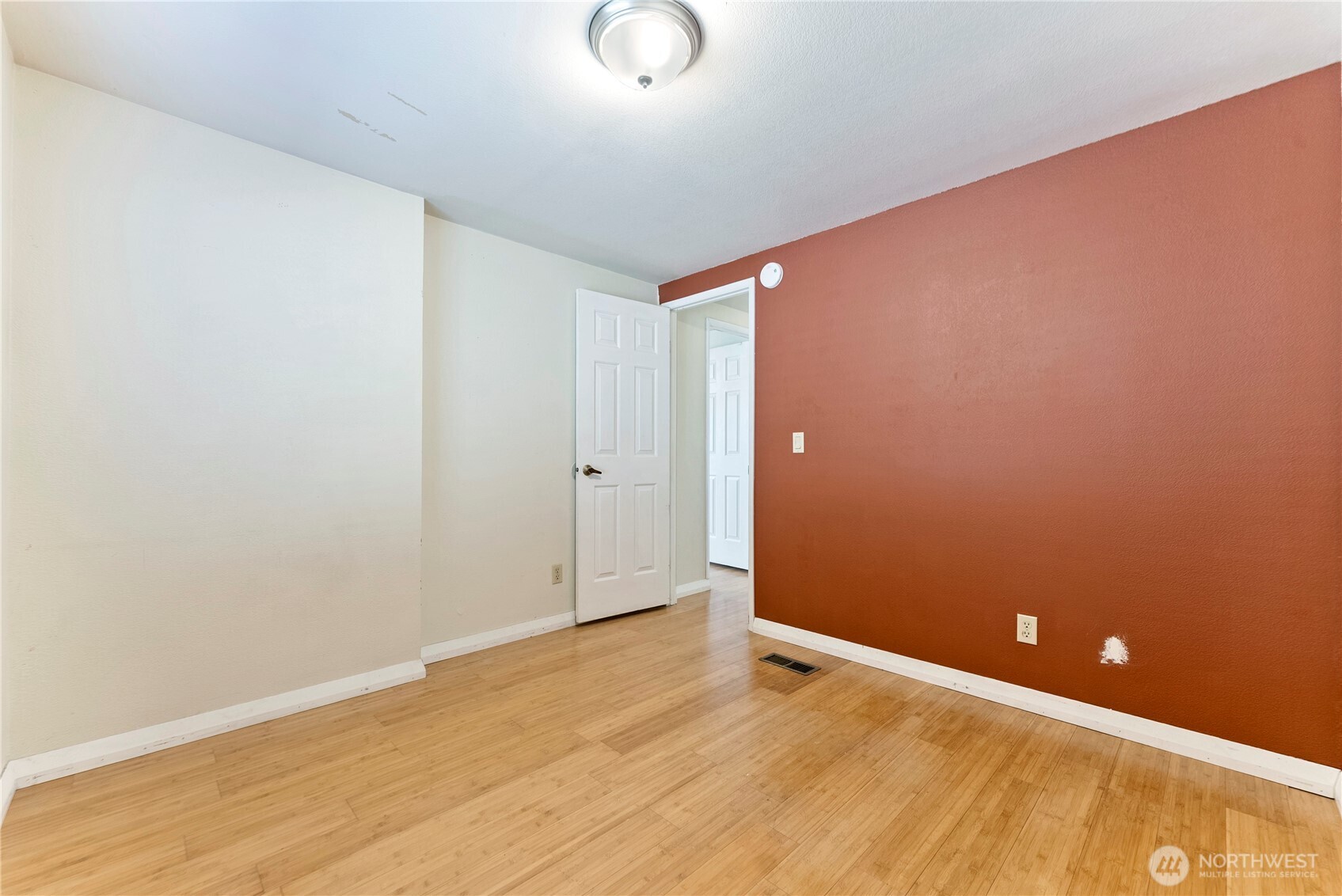 1221 Riverside Avenue Twisp, WA 98856 - Photo 17 of 40 a view of an empty room