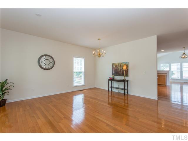 10714 Longholme Way Raleigh, NC 27614 - Photo 5 of 25 Living Room