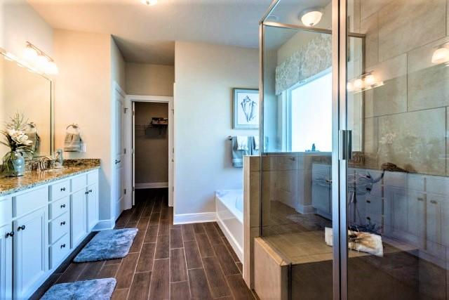 424 Chickadee Street Crestview, FL 32539 - Photo 12 of 37 Emma master bathroom