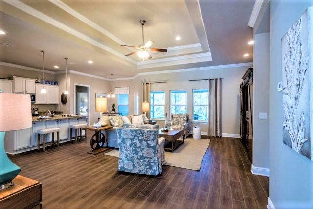 424 Chickadee Street Crestview, FL 32539 - Photo 6 of 37 Emma living room 1
