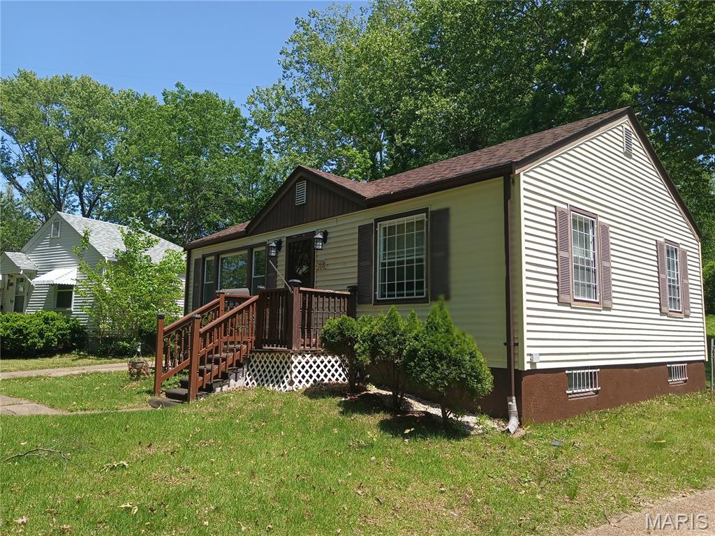 2036 Raft Drive Hanley Hills, MO 63133 - Photo 2 of 28