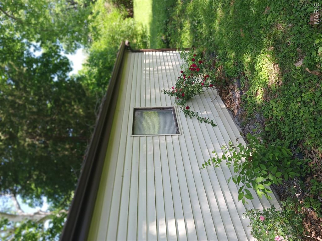 2036 Raft Drive Hanley Hills, MO 63133 - Photo 9 of 28
