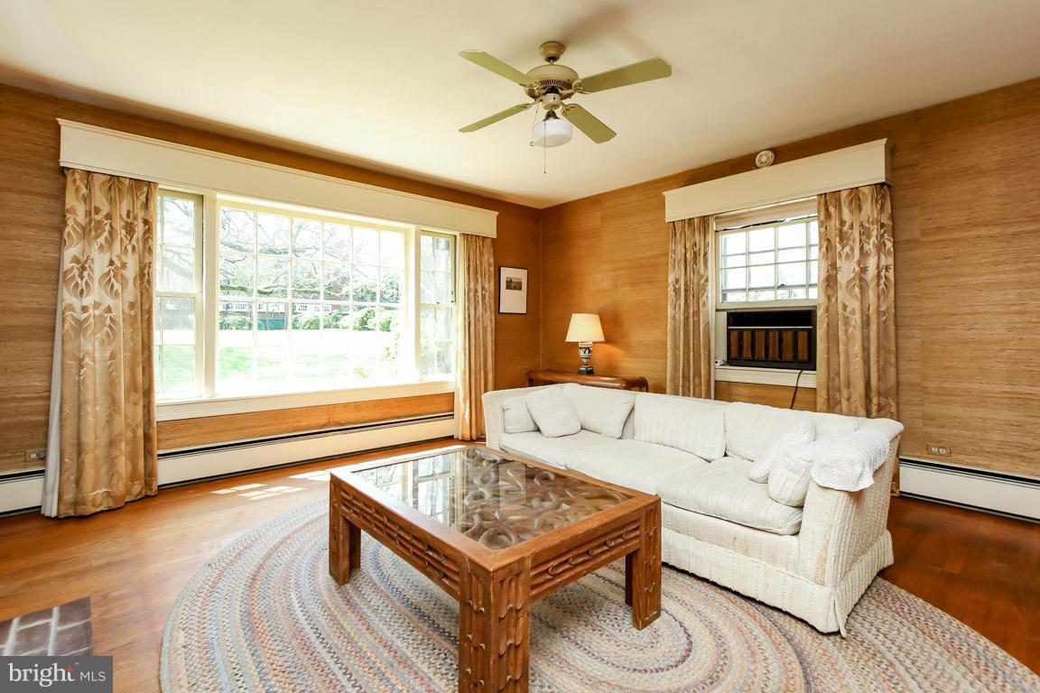 203 Prince George Street Annapolis, MD 21401 - Photo 12 of 30 Family Room